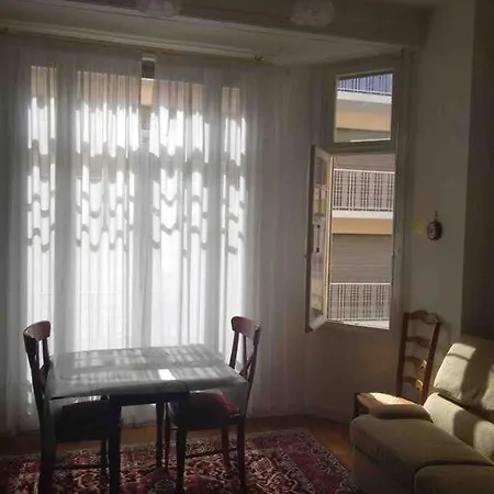 Logement Situe A 2 Pas De La Apartment